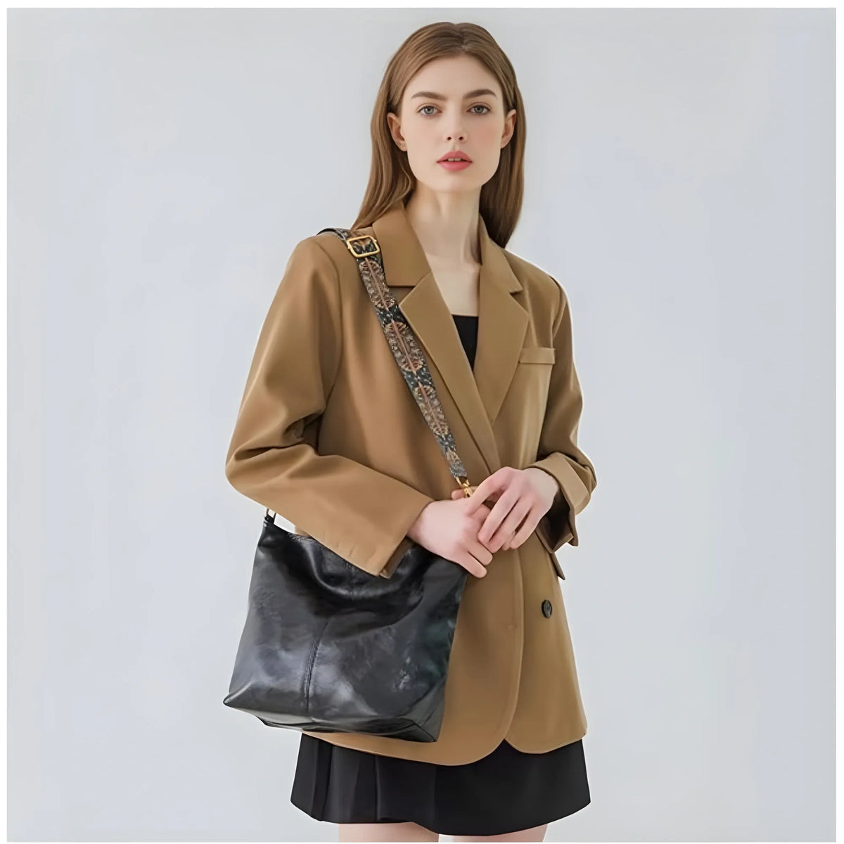 Women's PU Leather Zipper Handbag (Black)