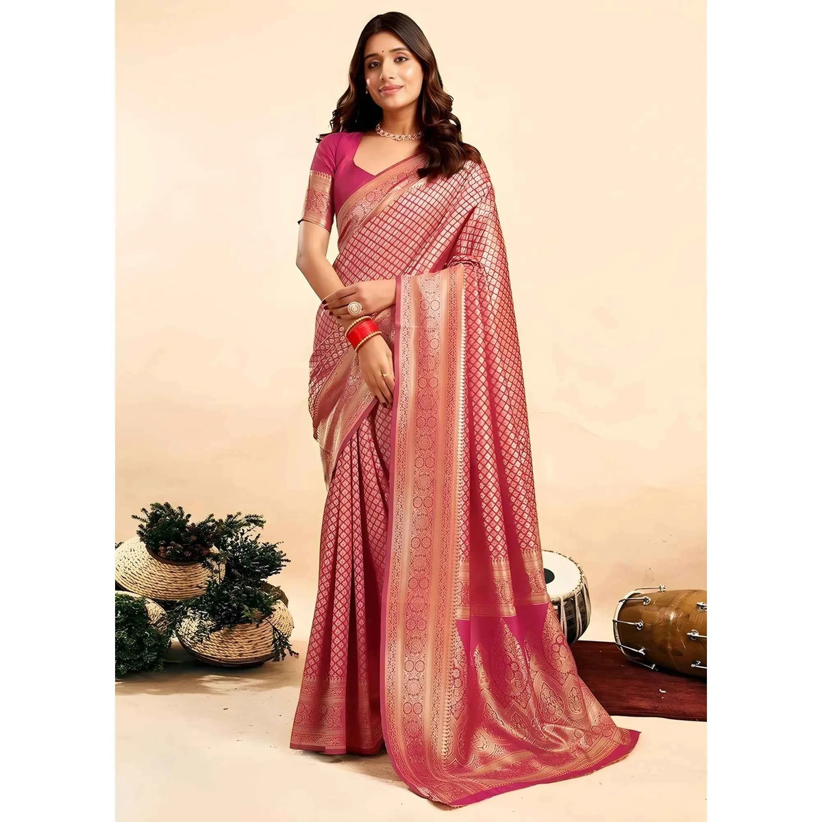 Samara Jacquard Printed Saree With Unstitched Blouse