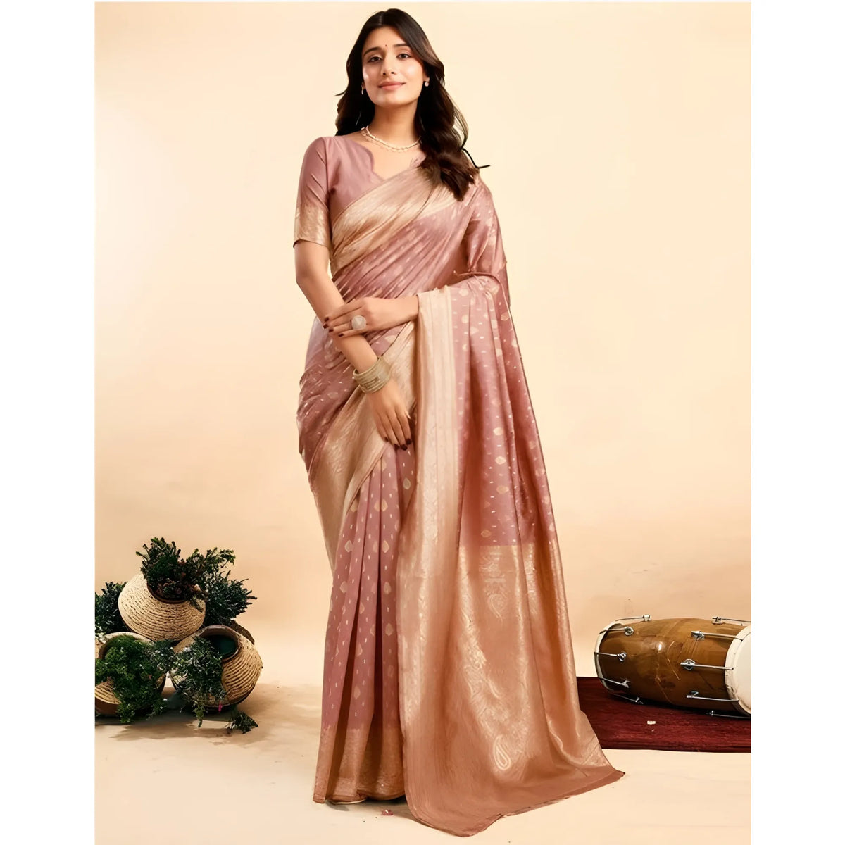 Women's Jacquard Printed Saree With Unstitched Blouse 5.5Mtr (Peach)