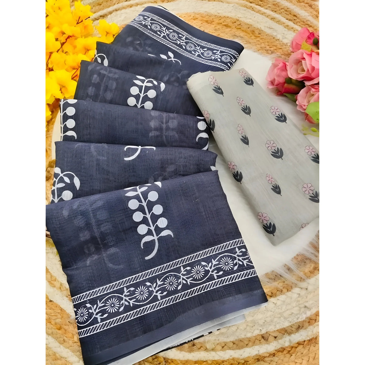 Women's Linen Printed Saree With Unstitched Blouse 5.5Mtr  (Grey)