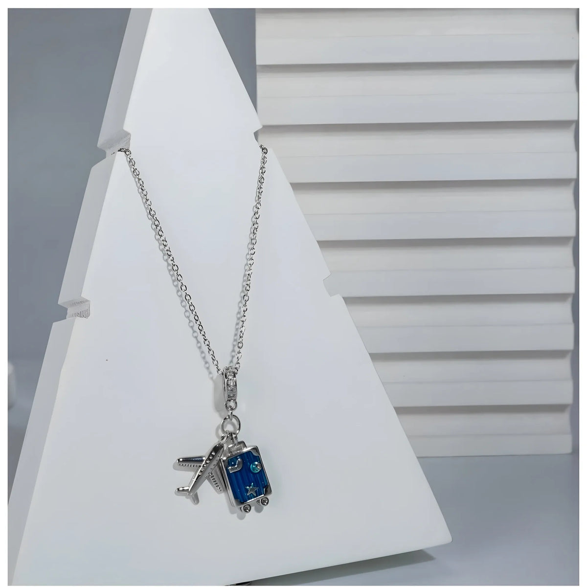 Women's Stainless Steel Airplane Design Pendent Delicate Chain (Silver Plated)