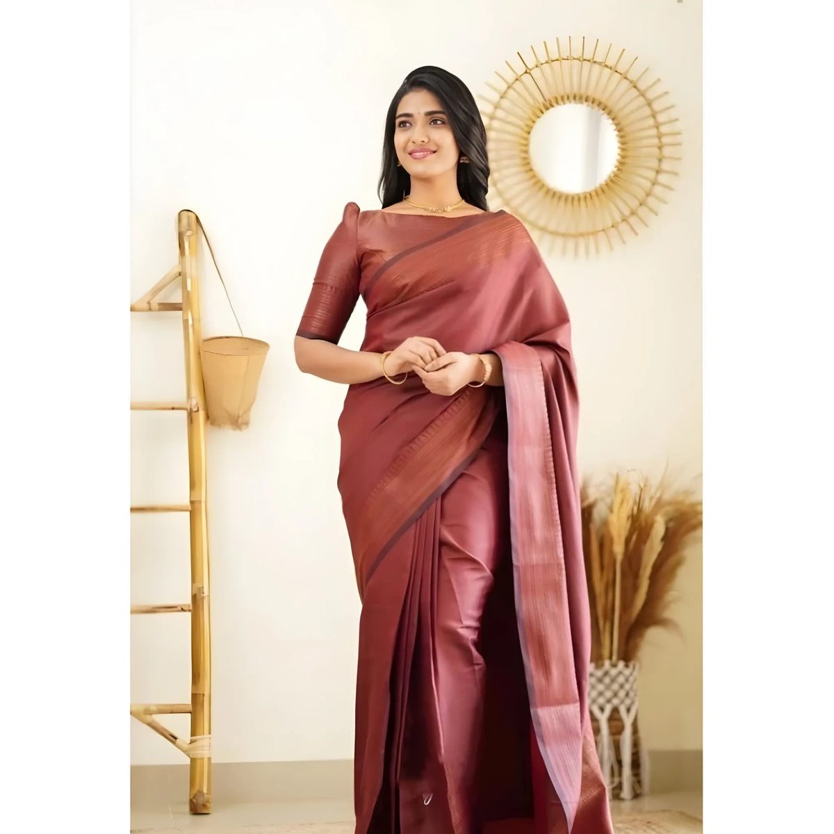Women's Litchi silk Printed Saree With Unstitched Blouse (Maroon)