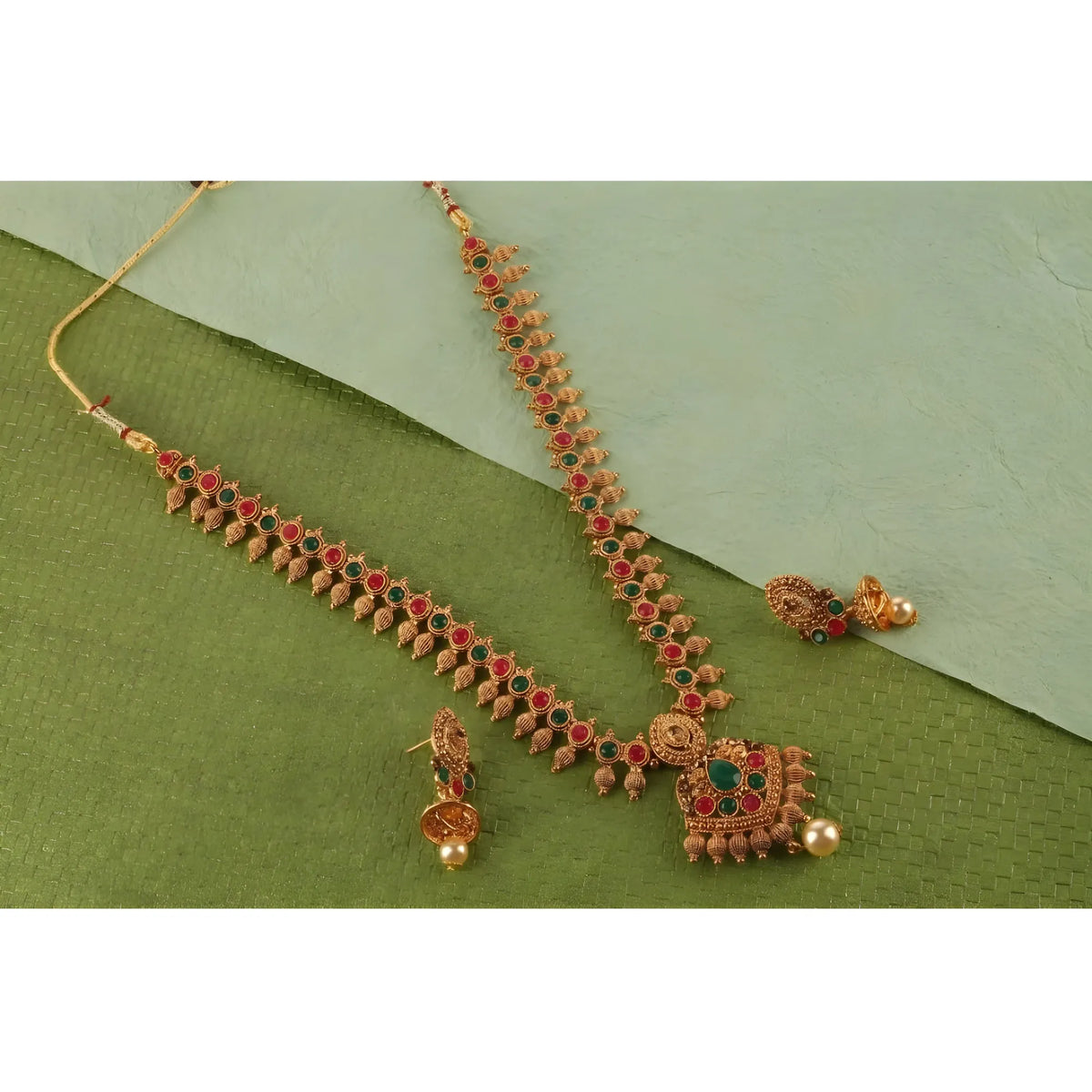 Women's Rose Gold Plated Alloy Necklace &amp; Earings Set (Green &amp; Red)