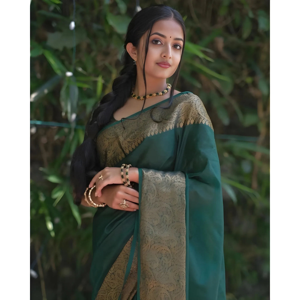 Women's Soft Lichi Silk Solid Saree With Unstitched Blouse 5.5Mtr (Green)