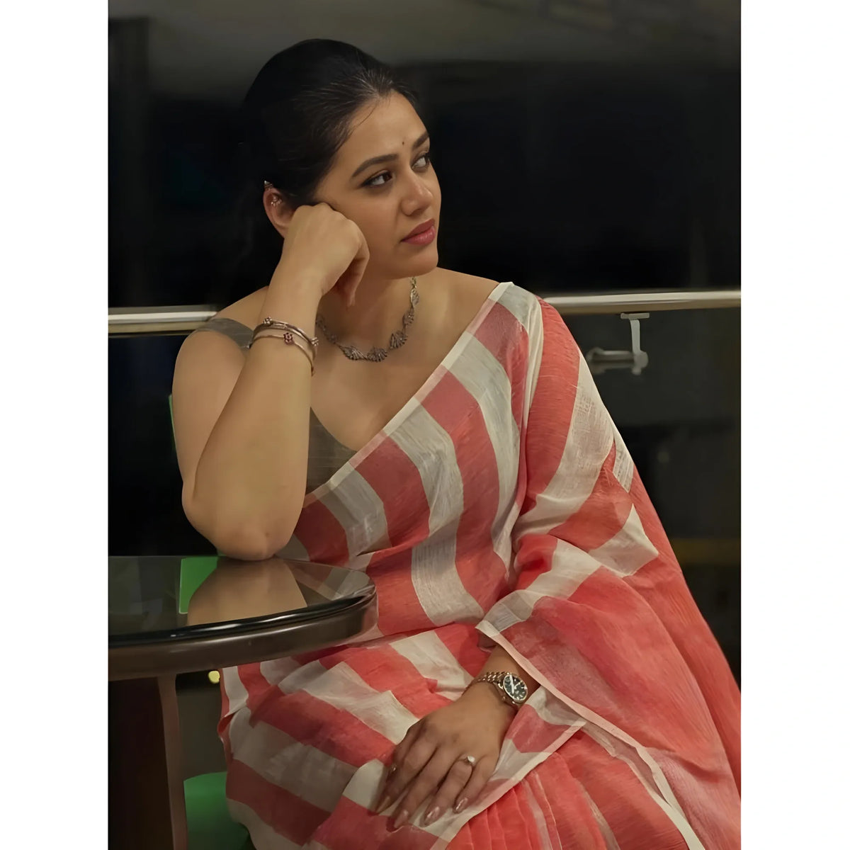 Women's Linen Printed Saree With Unstitched Blouse 5.5Mtr  (Multicolor)
