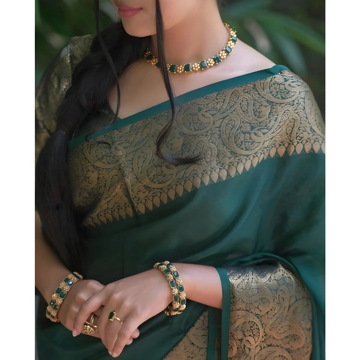 Women's Soft Lichi Silk Solid Saree With Unstitched Blouse 5.5Mtr (Green)