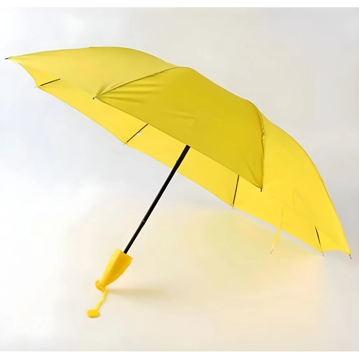 Banana Umbrella – Compact Foldable Umbrella with Banana-Shaped Case (Color: Assorted )