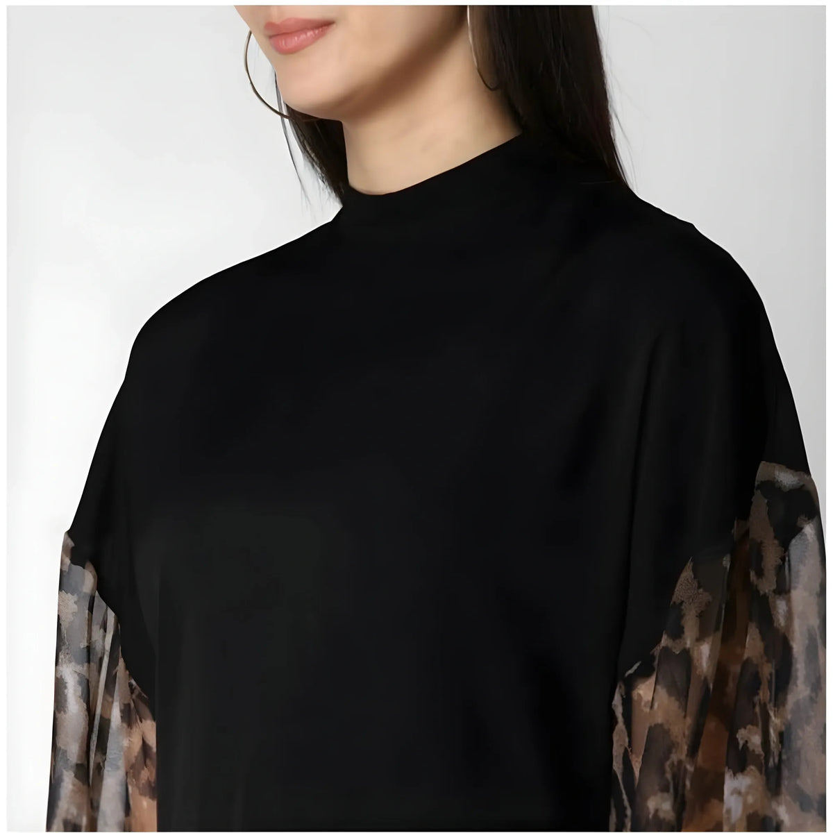 Women's Polyester Animal Print Long Sleeves Top (Black)
