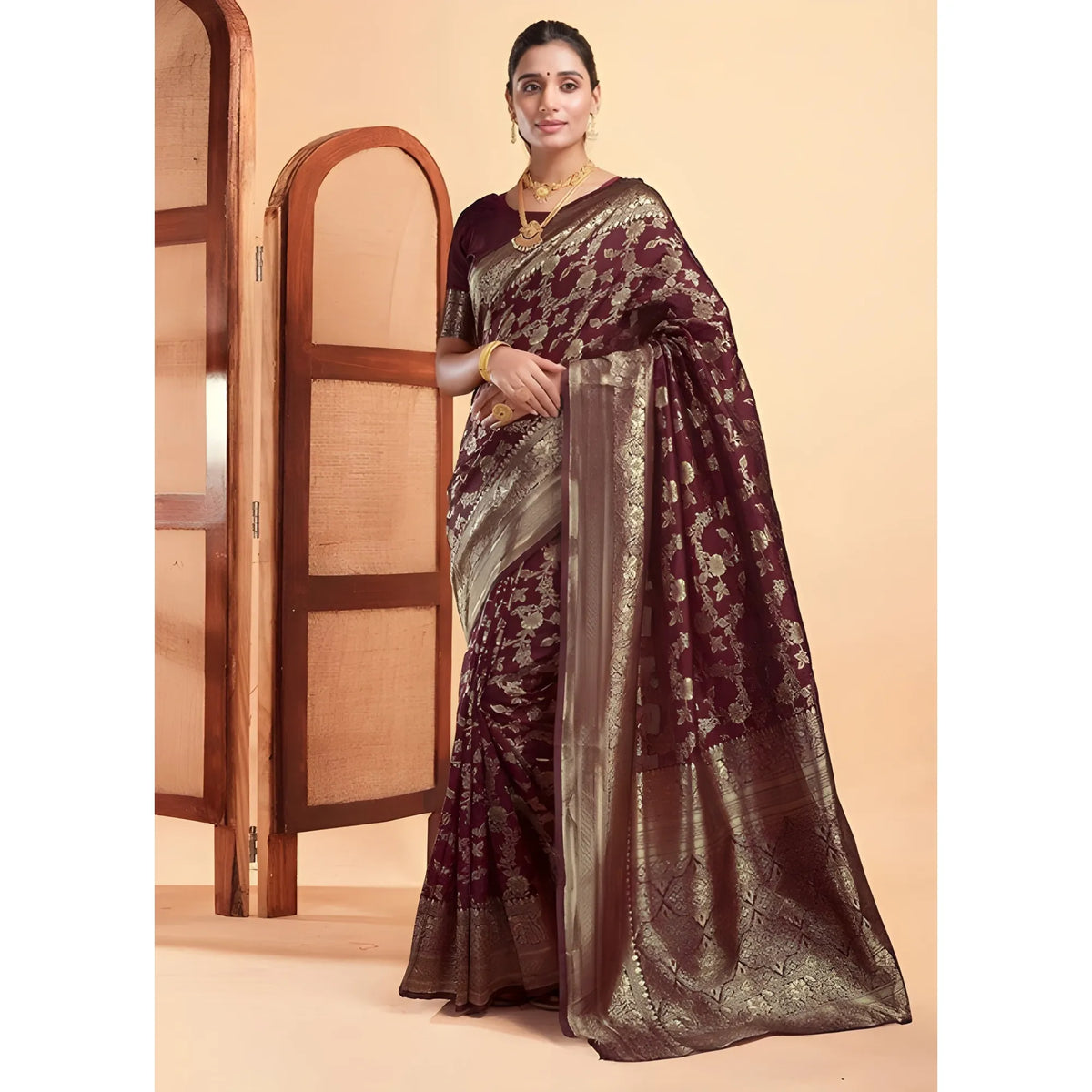 Women's Jacquard Printed Saree With Unstitched Blouse 5.5Mtr (Maroon)