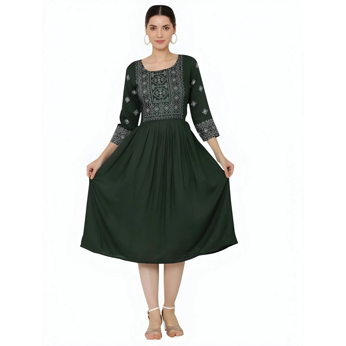 Women's Casual Rayon 3-4th Sleeves Kurti (Green)