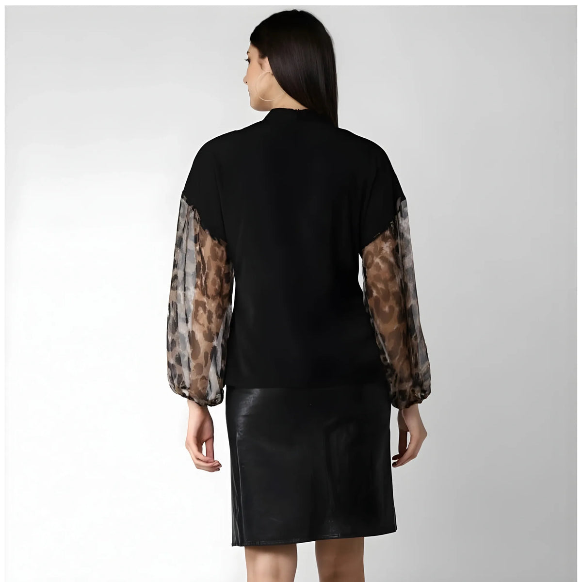 Women's Polyester Animal Print Long Sleeves Top (Black)